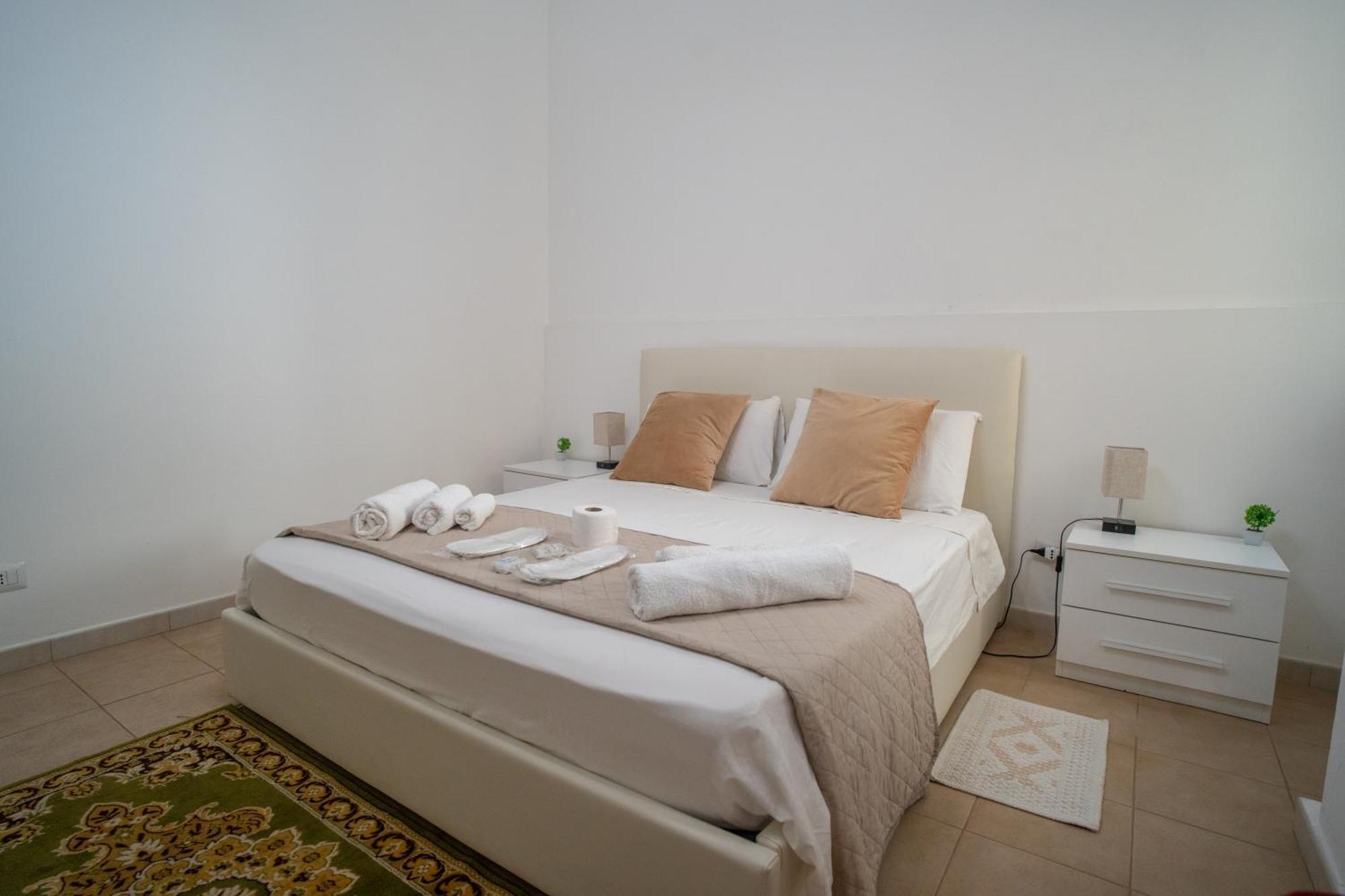 Whitehouse Bed & Breakfast Lecce Exterior foto