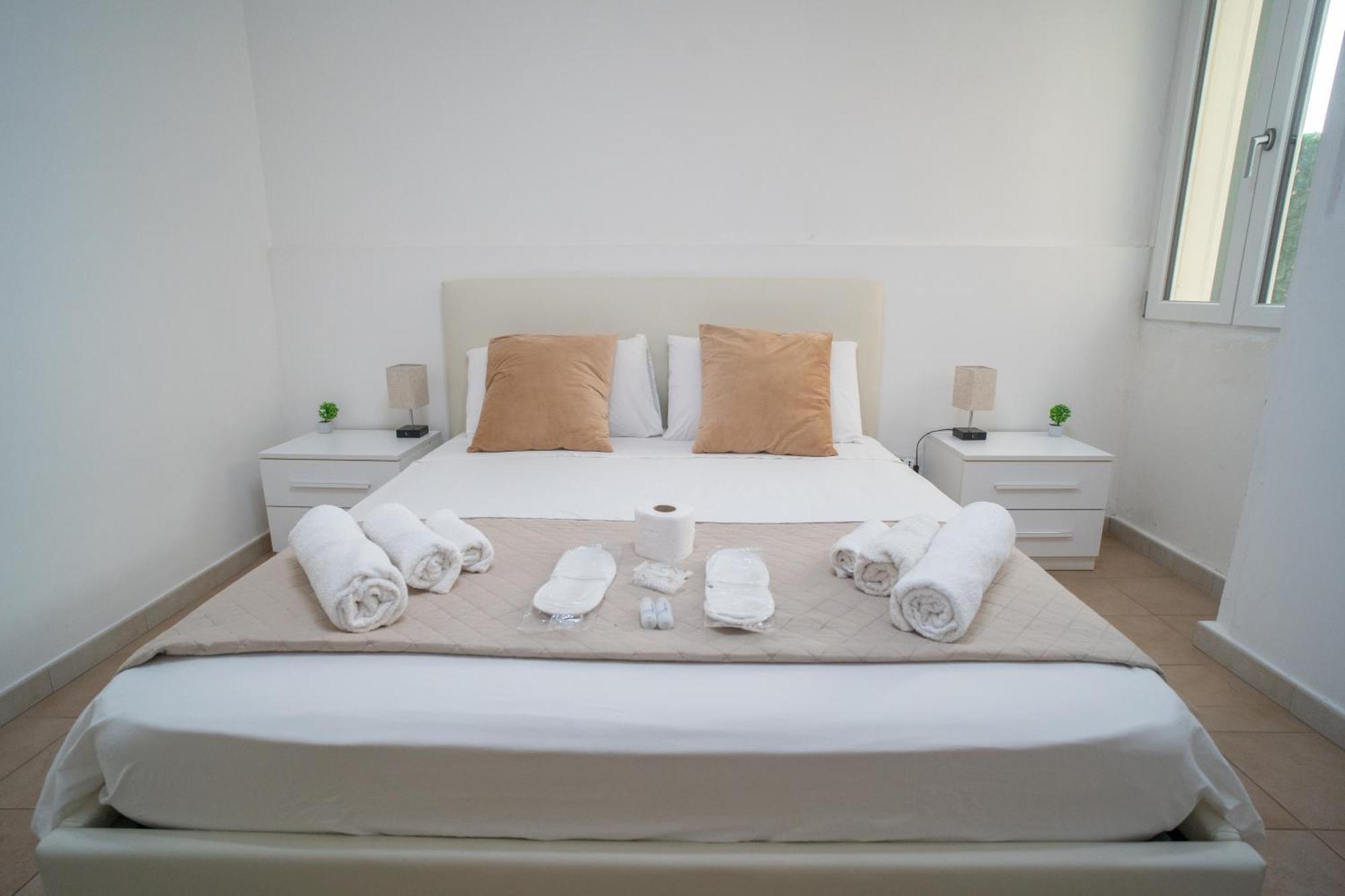 Whitehouse Bed & Breakfast Lecce Exterior foto