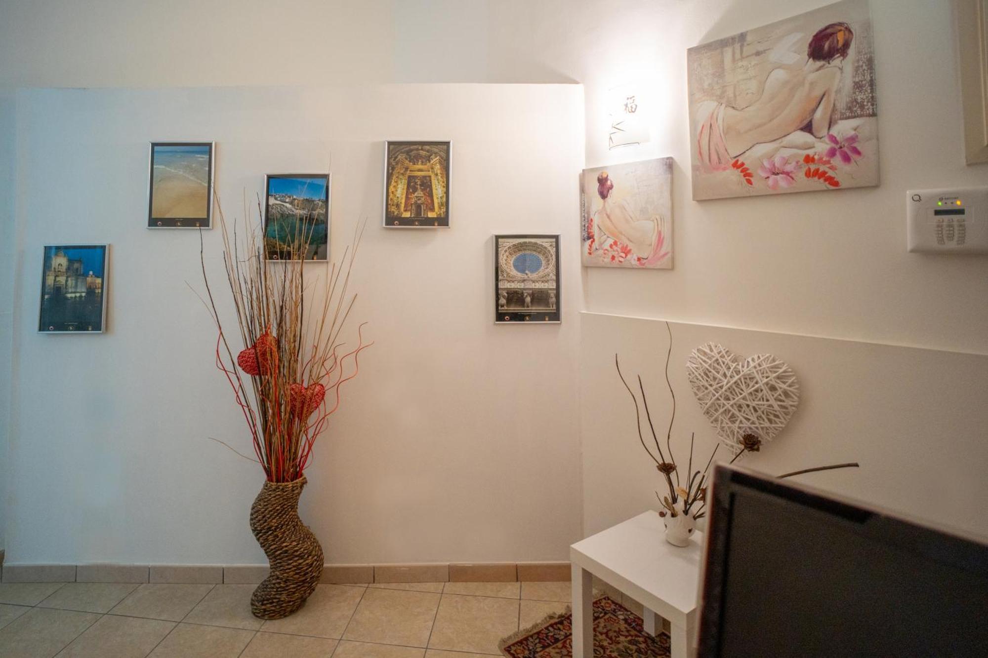 Whitehouse Bed & Breakfast Lecce Exterior foto